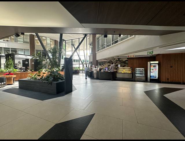 735M² OFFICE TO LET IN SANDTON CENTRAL